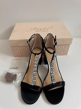 Jewel Badgley Mischka Black T-Strap Satin Heels with Crystal Embellishment